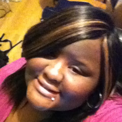 Shakira Brown Photo 4