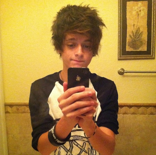 Brandon Shaffer Photo 33
