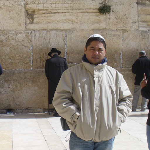 Omar Ochoa Photo 14