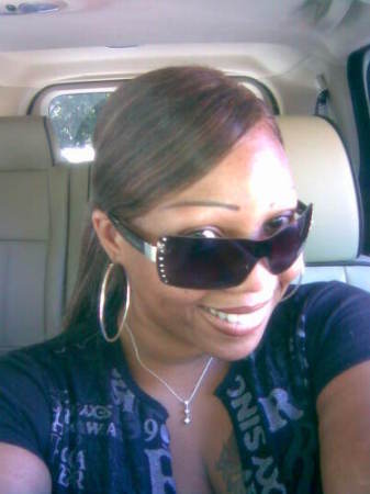 Alicia Anderson Photo 10