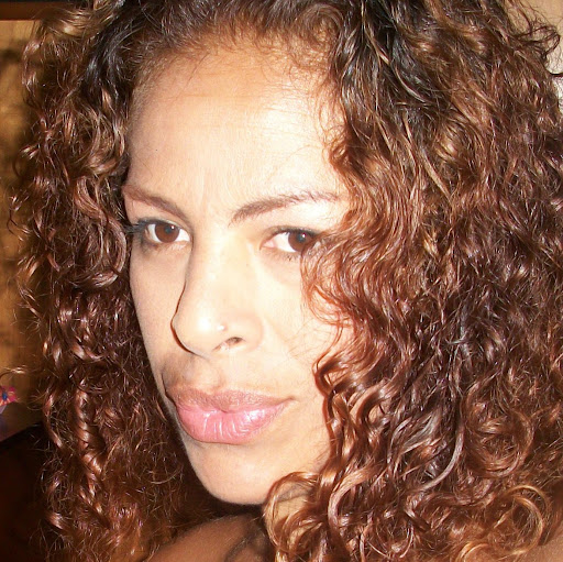 Luz Carmona Photo 30