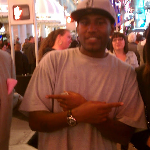 Andre Robinson Photo 24