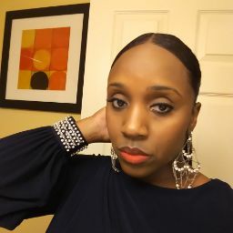 Latoya Moore Photo 17