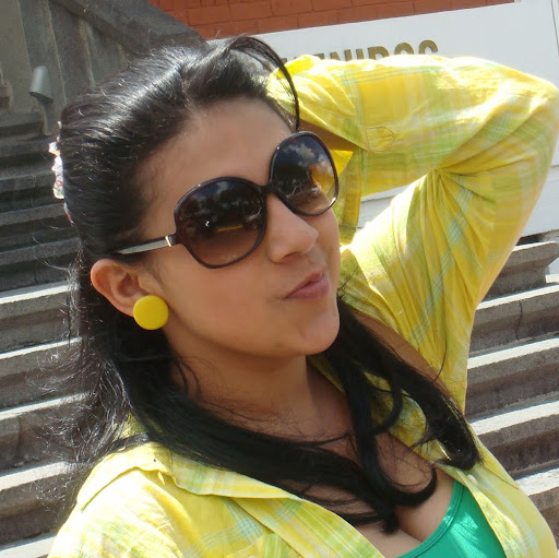 Karla Roman Photo 30