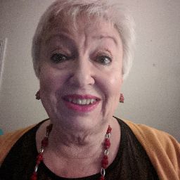Julie Munro Photo 28