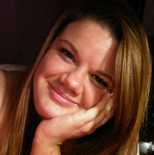 Amy Logan Photo 31