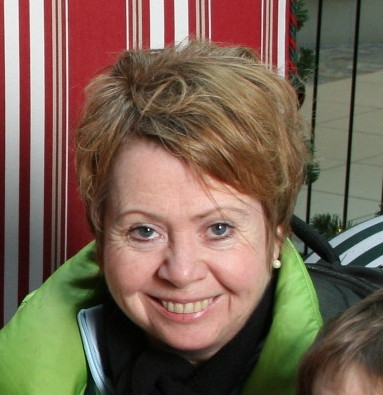Julie Marks Photo 18