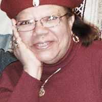 Gloria Gibson Photo 25