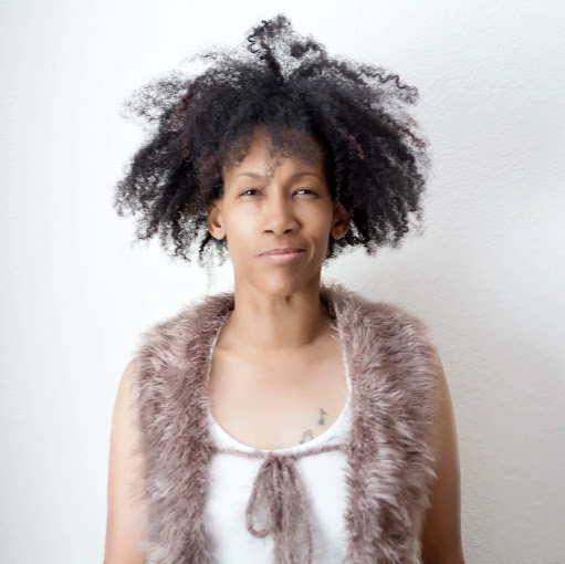 Donna Barlow Photo 32