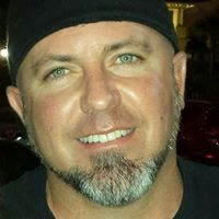 Kevin Williamson Photo 37