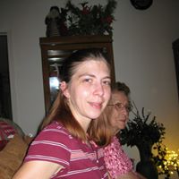 Elizabeth Mulholland Photo 17