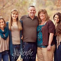 Leigh Howell Photo 26