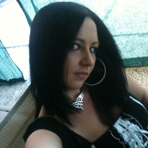 Jodie Robinson Photo 12