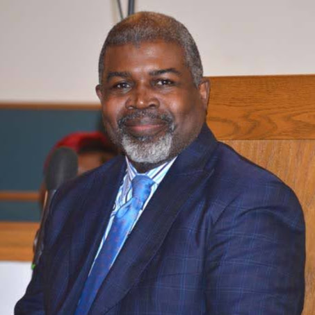Kenneth Giles Photo 15
