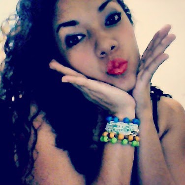 Alba Ortiz Photo 12