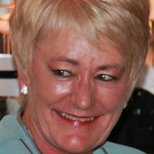 Lorraine Scott Photo 38