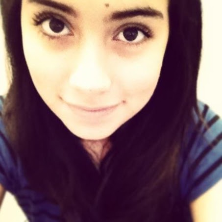 Laura Serna Photo 27