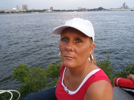 Kelly Jameson Photo 24