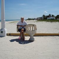 Stephanie Moser Photo 35