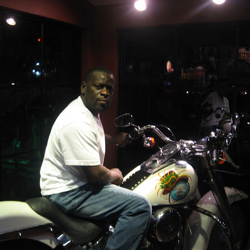 Antonio Joyner Photo 12