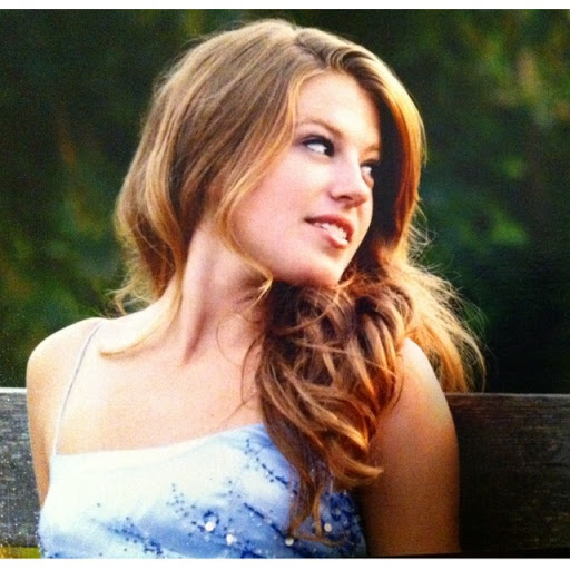 Maggie Adams Photo 41