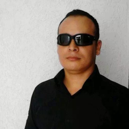 Hector Reyes Photo 26