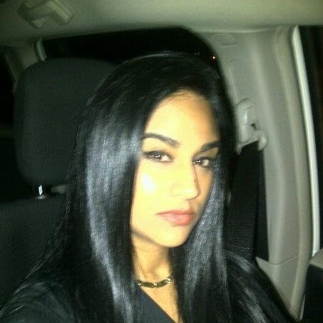 Michelle Abrahams Photo 21