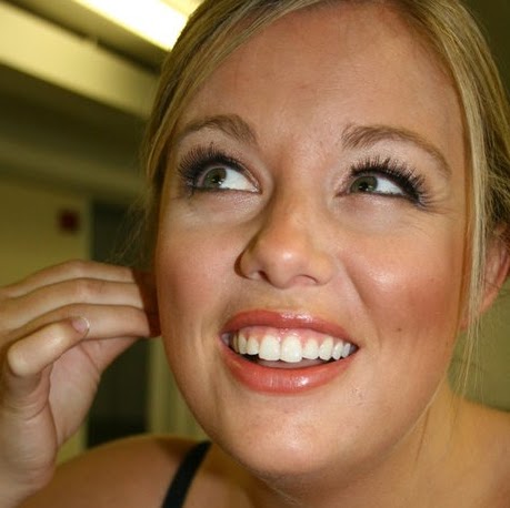 Elizabeth Roth Photo 32