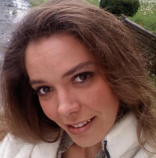 Crystal Spencer Photo 15