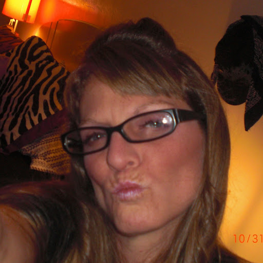 Alicia Lopez Photo 6