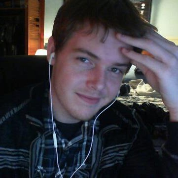 Justin Hall Photo 35