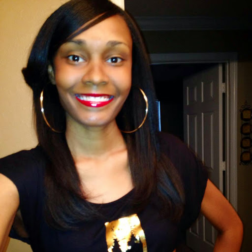 Danielle Rowe Photo 38