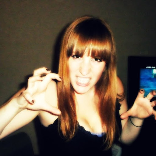Nicole Allen Photo 7