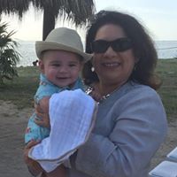 Felicia Flores Photo 11