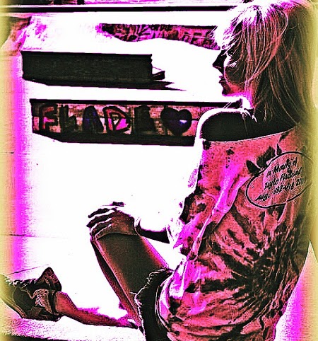 Alexis Newton Photo 10