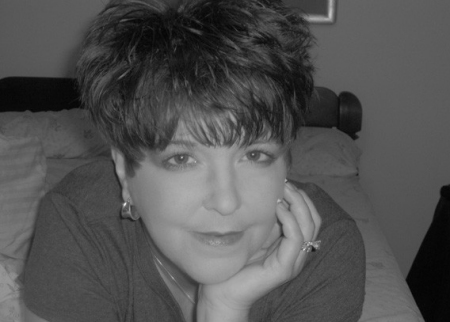 Traci Hamilton Photo 8
