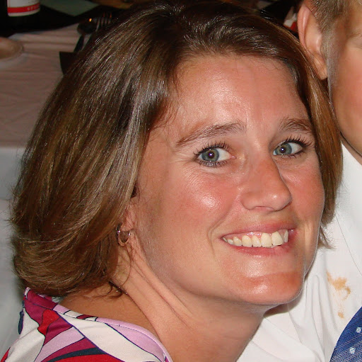 Amy Taylor Photo 40