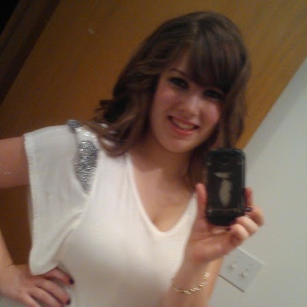 Briana Larson Photo 27