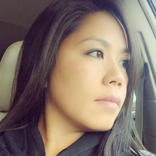 Julie Hoang Photo 30