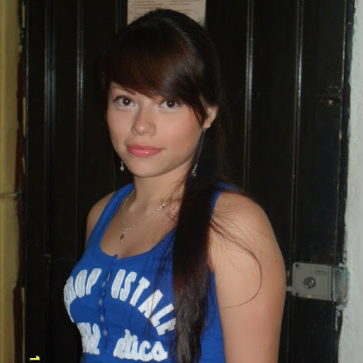 Jenifer Ruiz Photo 24