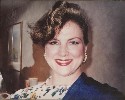 Christine Robinson Photo 19
