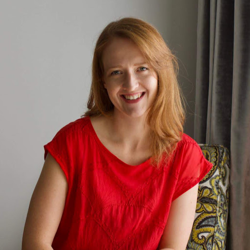 Holly Dixon Photo 19