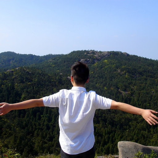 Yining Li Photo 25