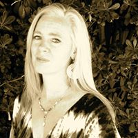 Michelle Schneiter Photo 3