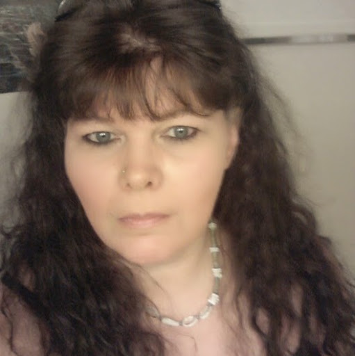 Michelle Hill Photo 12