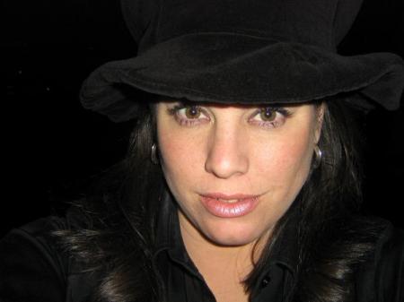 Deanna Jones Photo 4