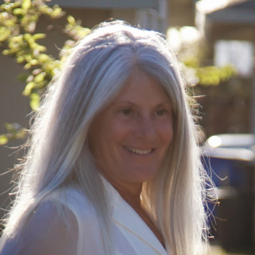 Julie Meyer Photo 19
