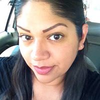 Eileen Flores Photo 16