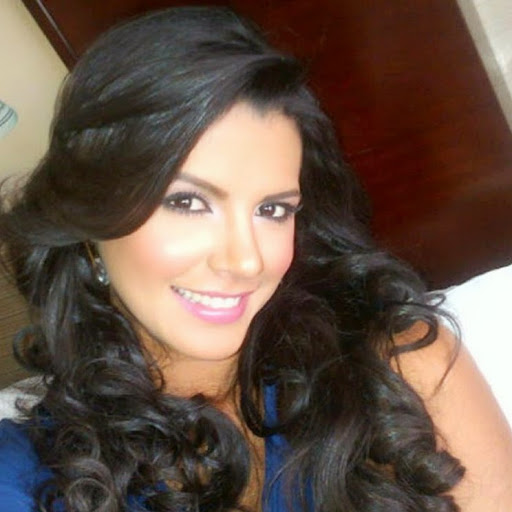 Tina Hurst Photo 30