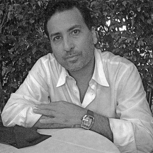 Rafael Vega Photo 10
